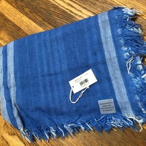 NWT Authentic Chan Luu Cashmere/silk pashmina